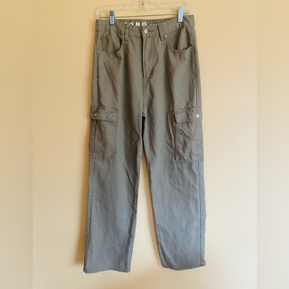 Women’s/ Juniors S.O.N.G. Cargo Boyfriend High Waisted Khaki Jeans, Size 11/30